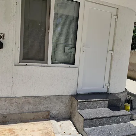 Apartamento студио в центъра на град бургас. *